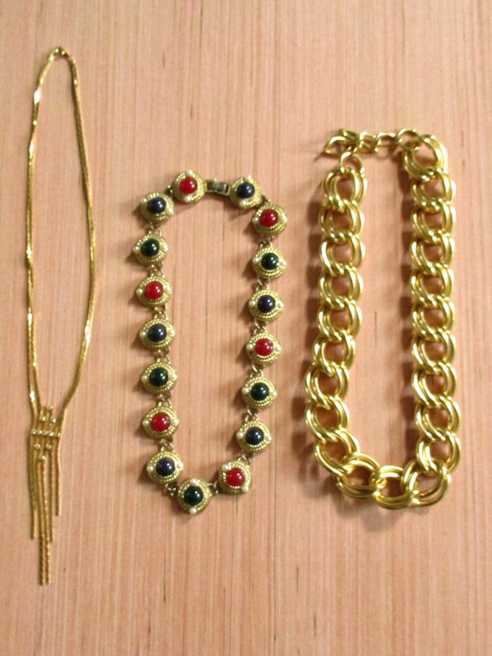 Mixed Gold‑Tone Jewelry Lot – Bar Necklace, Chunky Chain, Vintage Cabochon